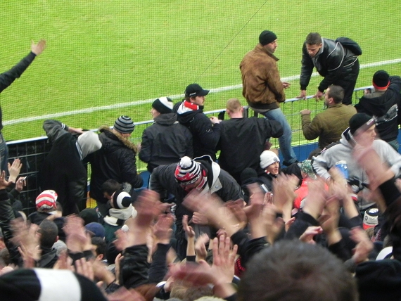 2010-12-11-12