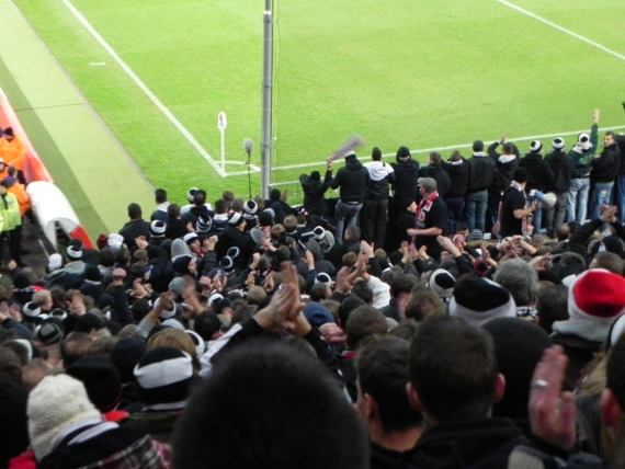 2010-12-11-21
