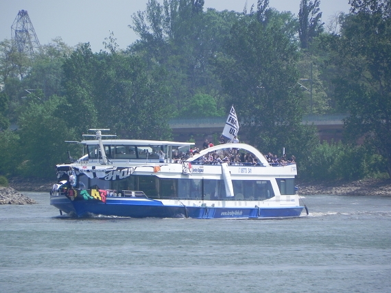 2011-04-30-65