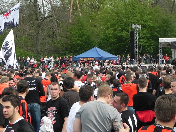 2012-04-29-165