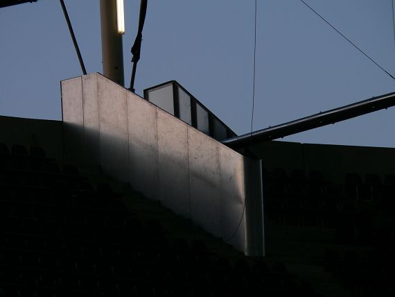 2005-04-22-30