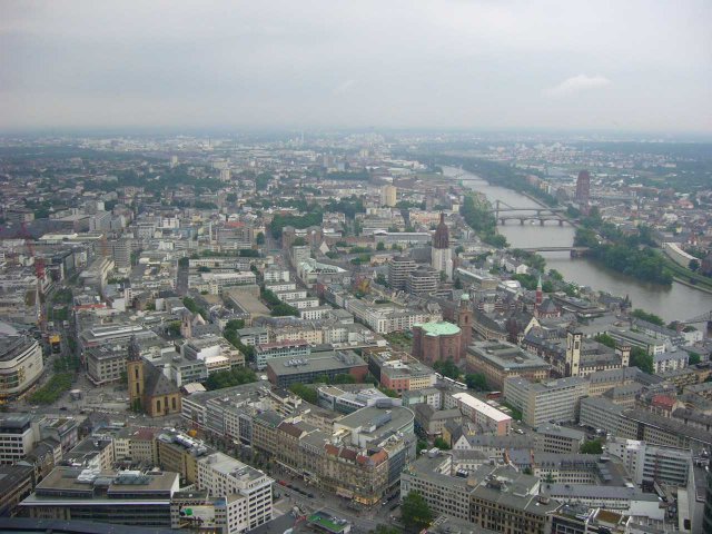 Der eiserne Steg und Altstadt